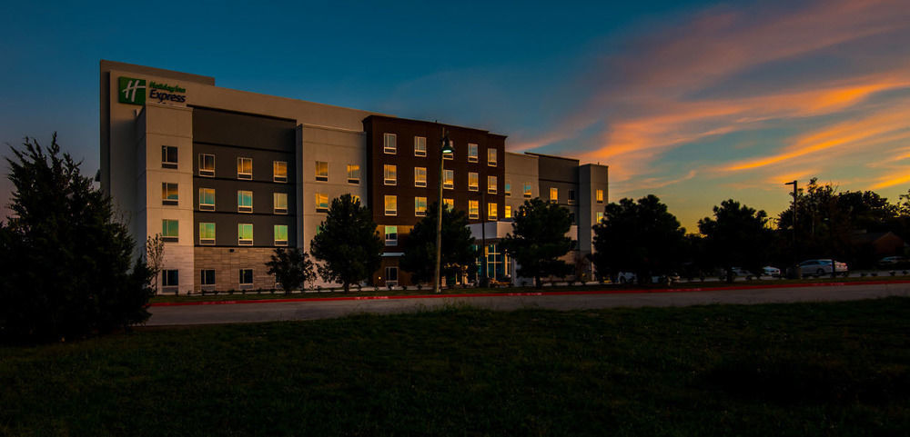 Holiday Inn Express & Suites Garland E - Lake Hubbard I30 By Ihg Esterno foto